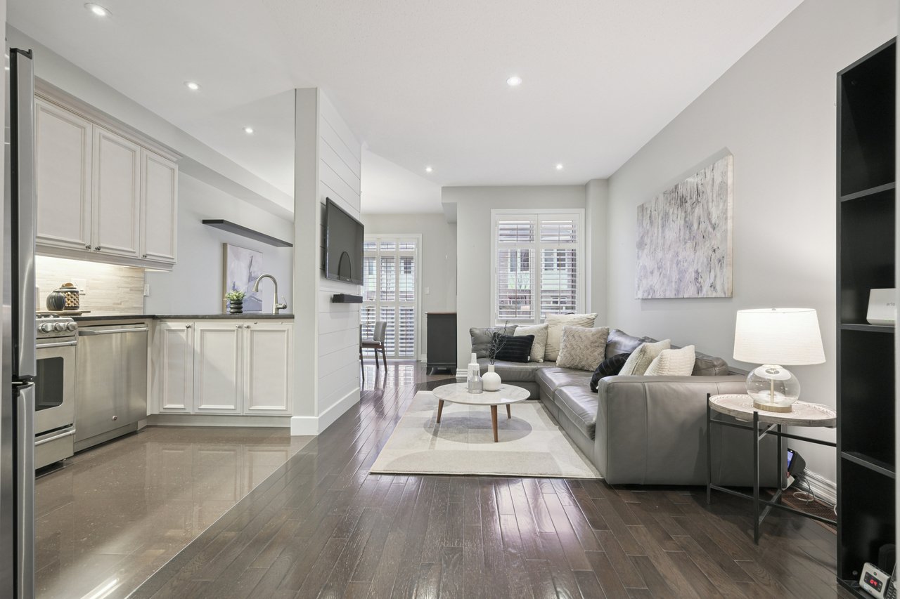 Gorgeous End Unit Townhome