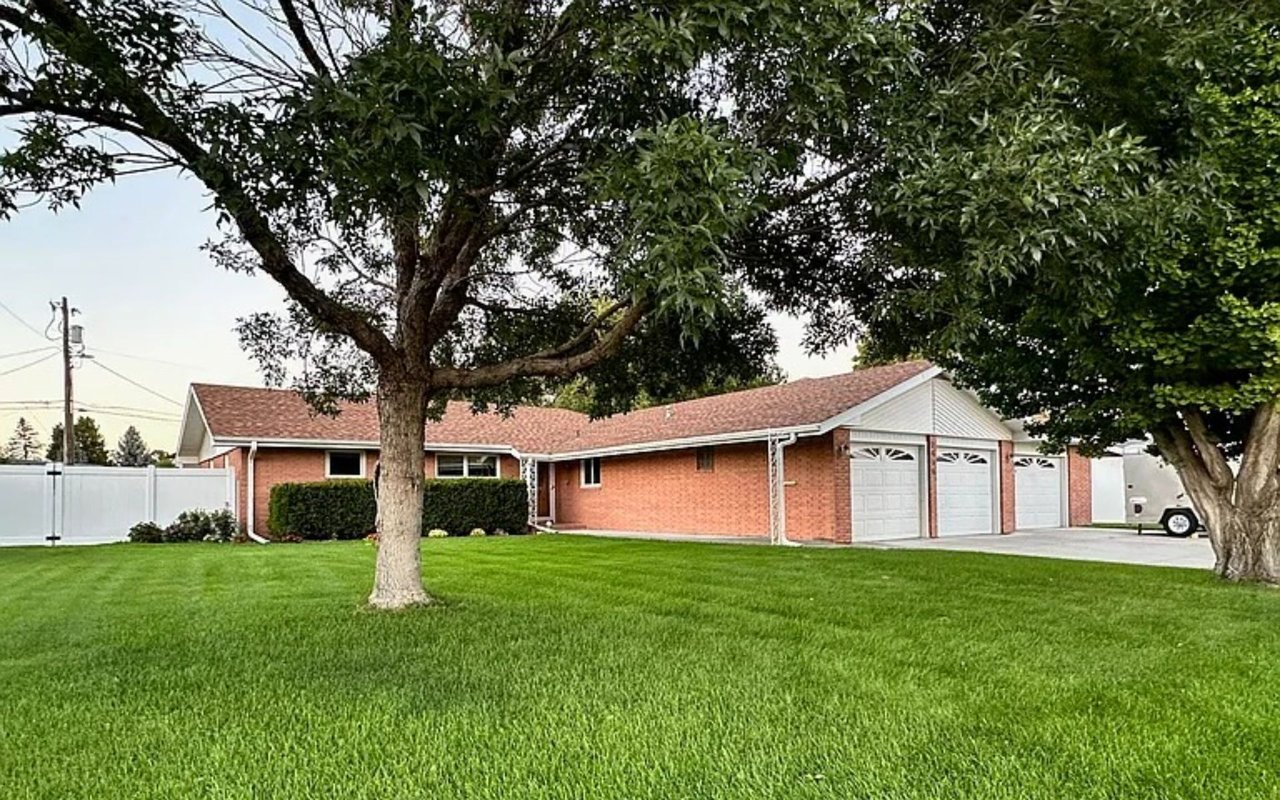 2105 Cedarberry Rd
