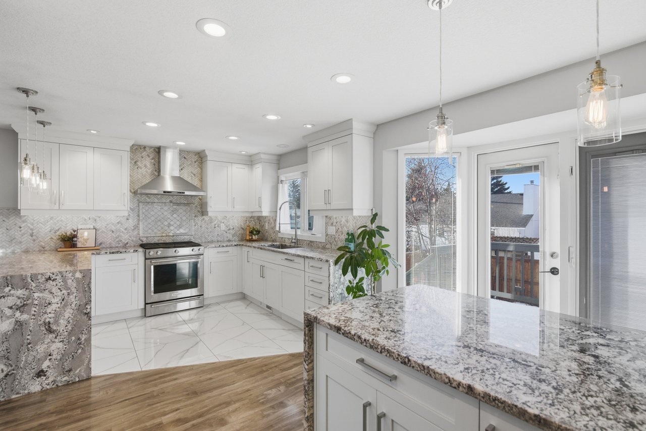 88 Woodfield Crescent SW