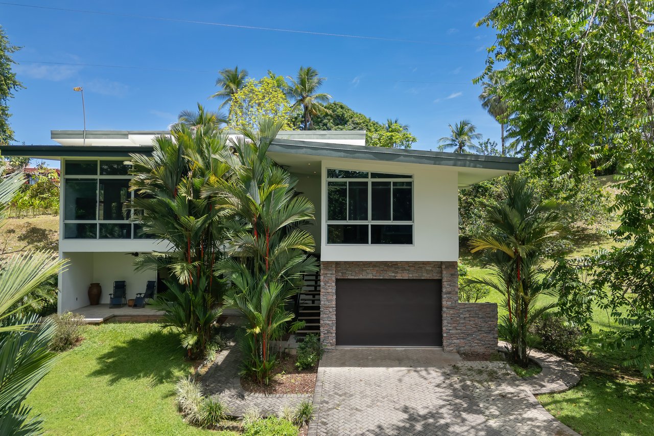 Casa Del Lago With Guest Apartment 