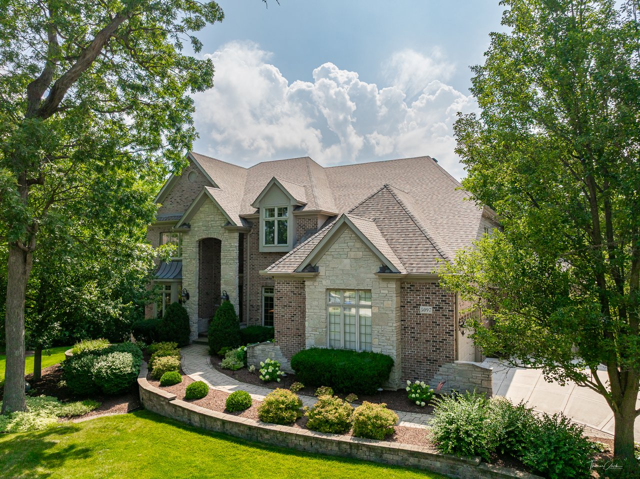Luxury Home in Lisle