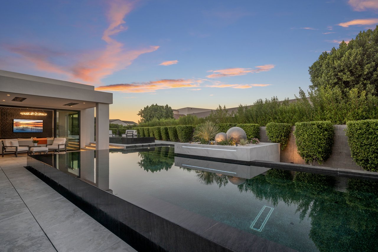 6914 E Cactus Wren Road