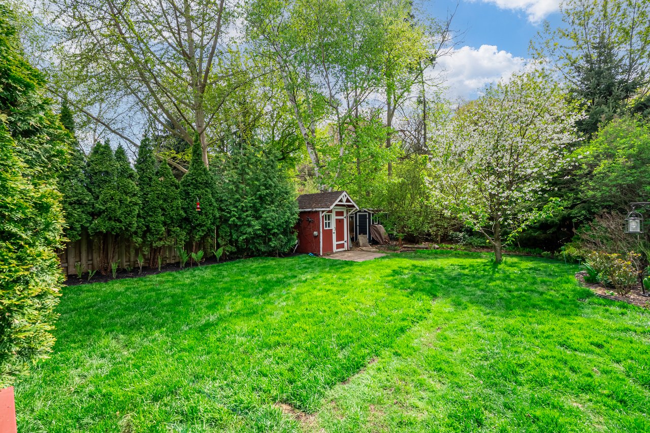 22 Worthington Cres - a Gem in Bloor West Village