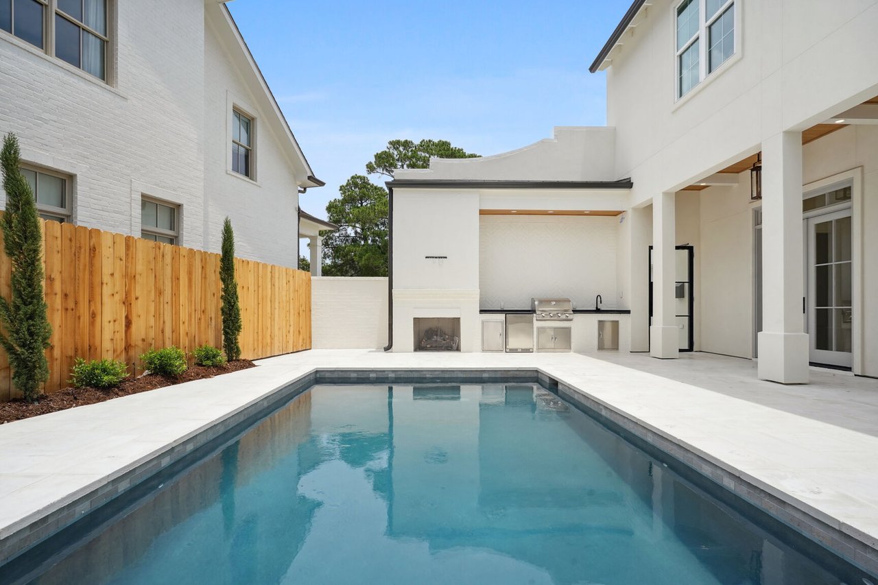 79 FLAMINGO Street