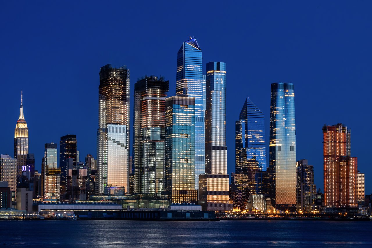 12 Henley Place - Waterfront Townhouse