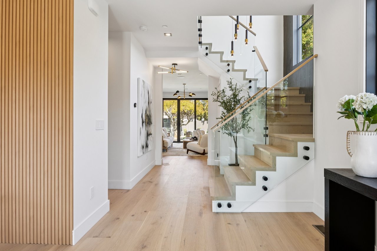 10 Channing Rd, Burlingame