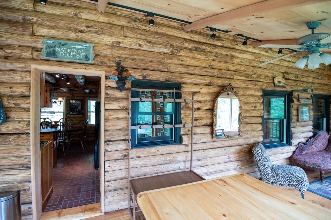 76 Johnson Loop