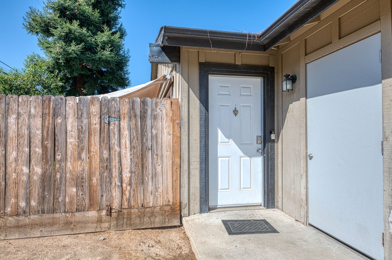 2247 W Dakota Avenue #116, Fresno