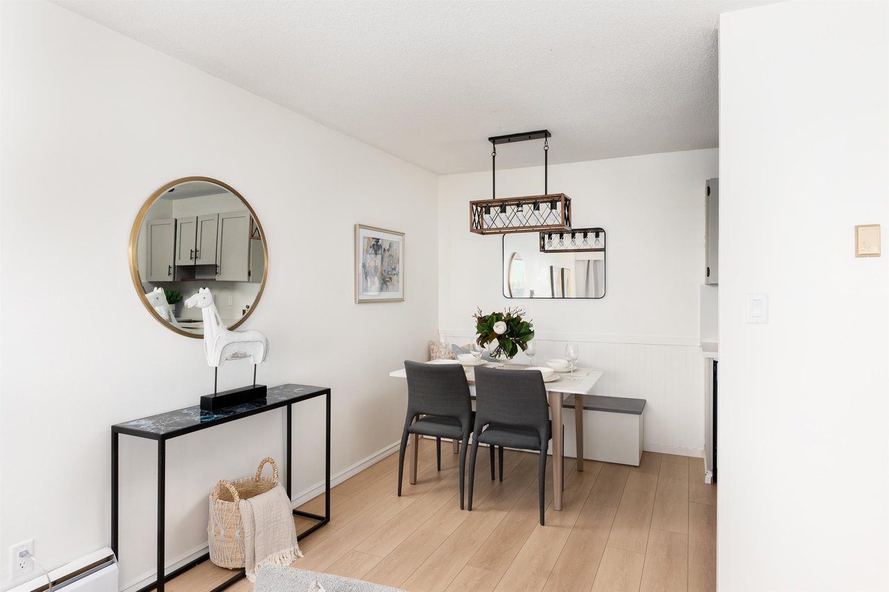 307 W 2nd St, #211