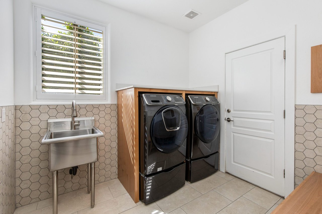 7471 E Sunnyvale Dr.
