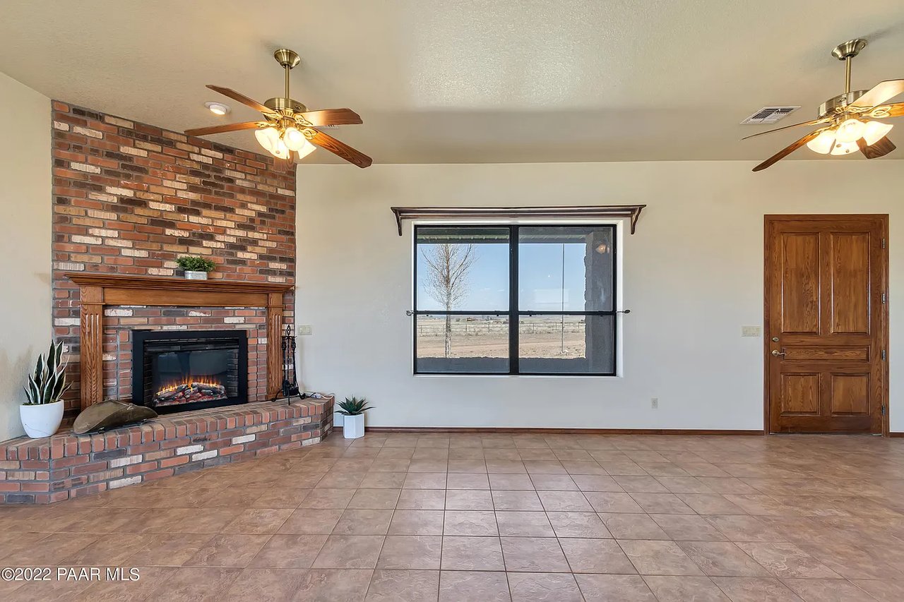 8025 Mummy View Dr