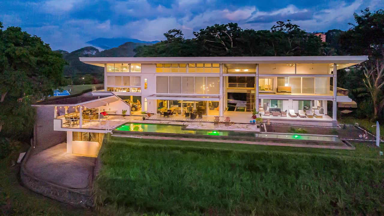 Nativa Contemporary Infinity Views | Luxury Rainforest Estate with Pacific Ocean Views