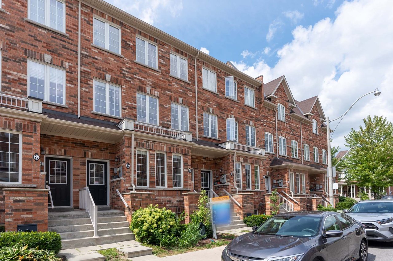 32 Philpott Gdns