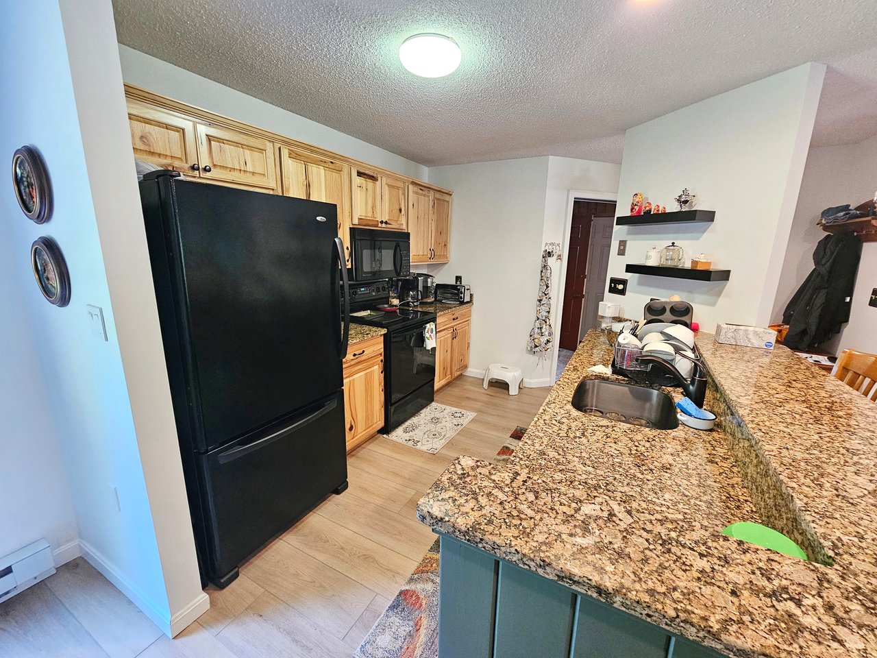 Waterfront, 3 bedroom Condo for Ski Season