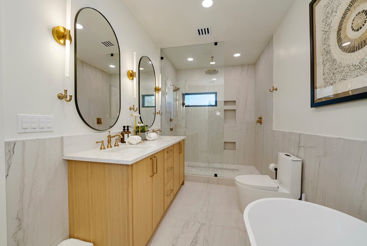 6535 N HILLSIDE Drive