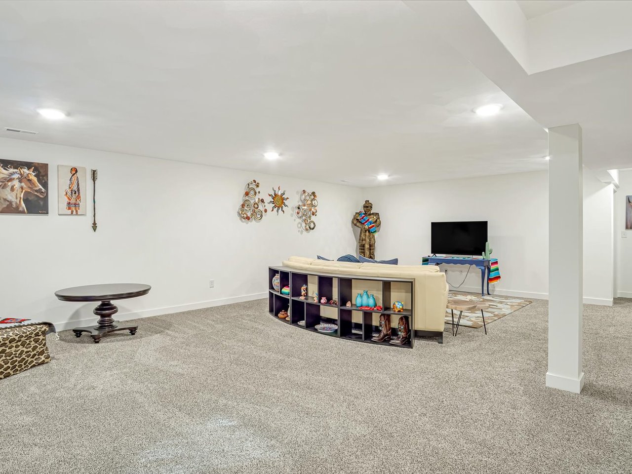 Contemporary Freeburg Villa on a Quiet Cul-de-Sac: 428 Firestone Street
