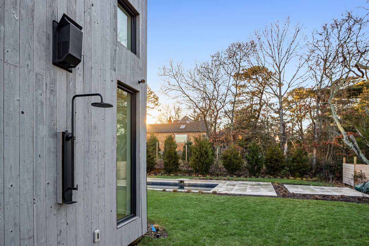 5 Ridge Lane, Hampton Bays