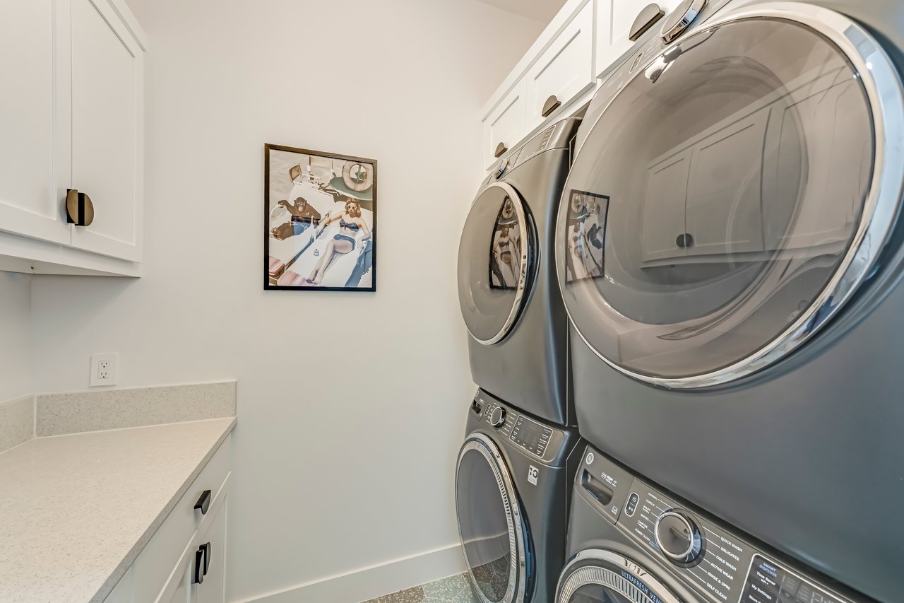 Dewdrop Street, 6110 Sq. Ft.