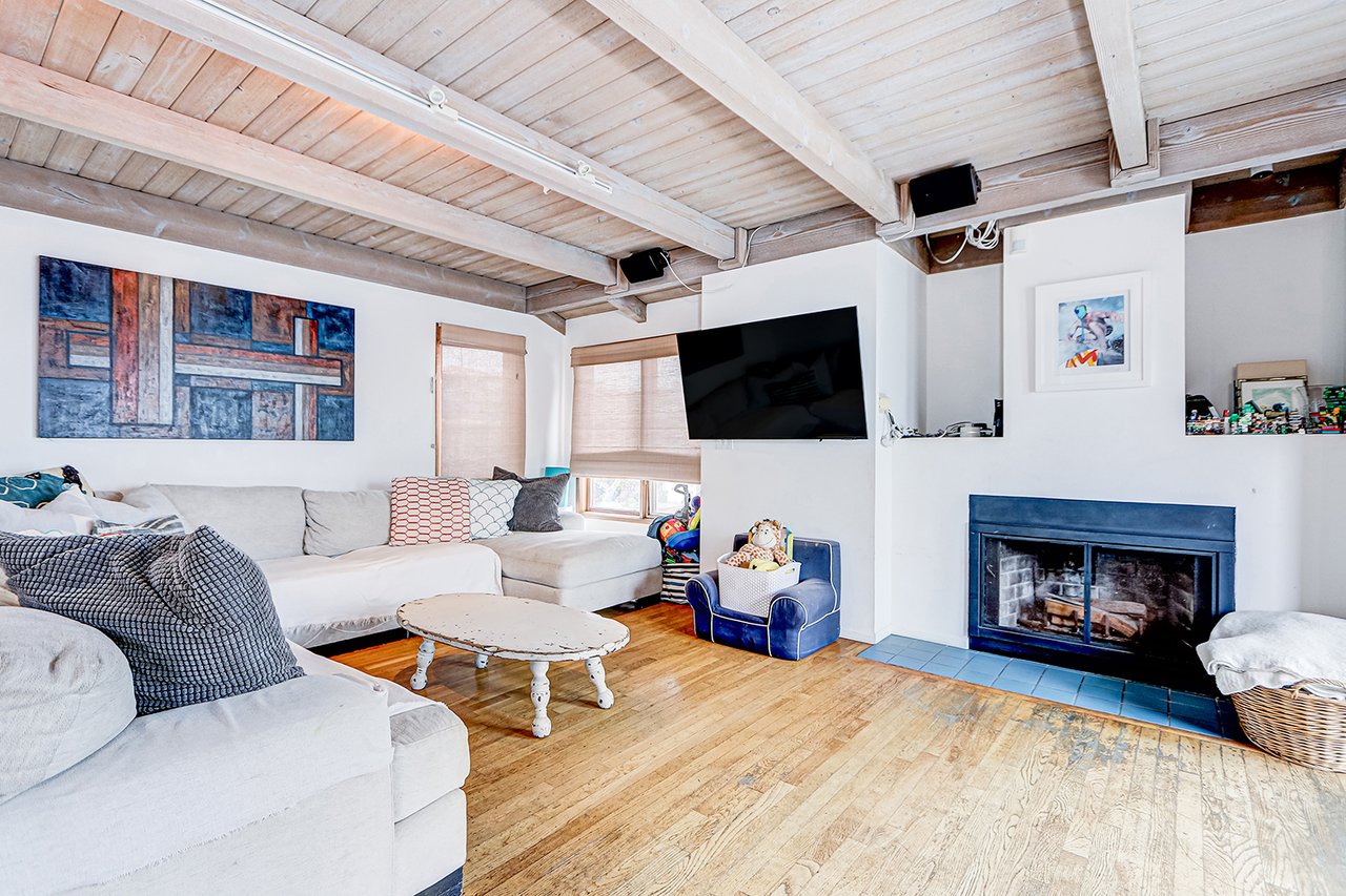 323 28th Street