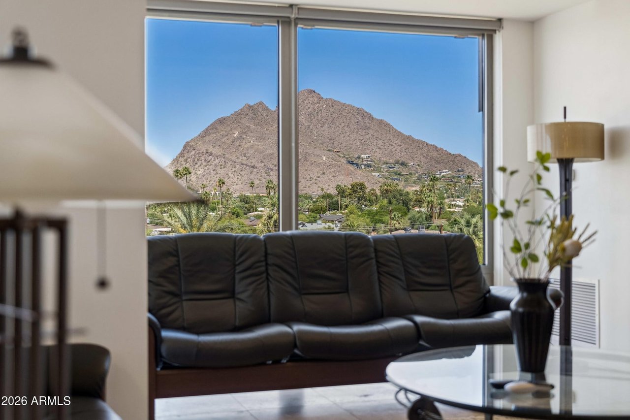 7117 E Rancho Vista Dr, #5001