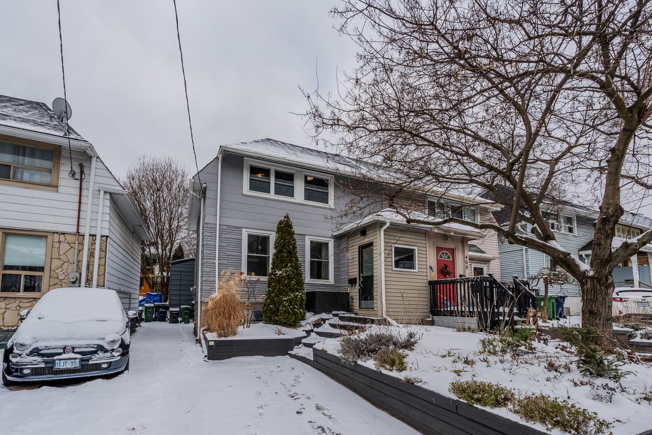 398 Coxwell Ave