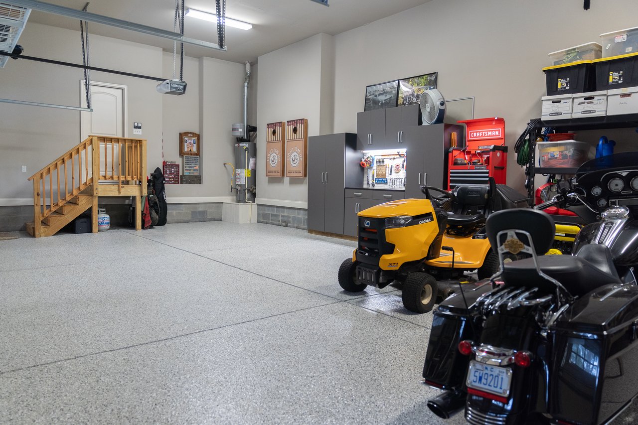 216 Colonial Ridge Drive