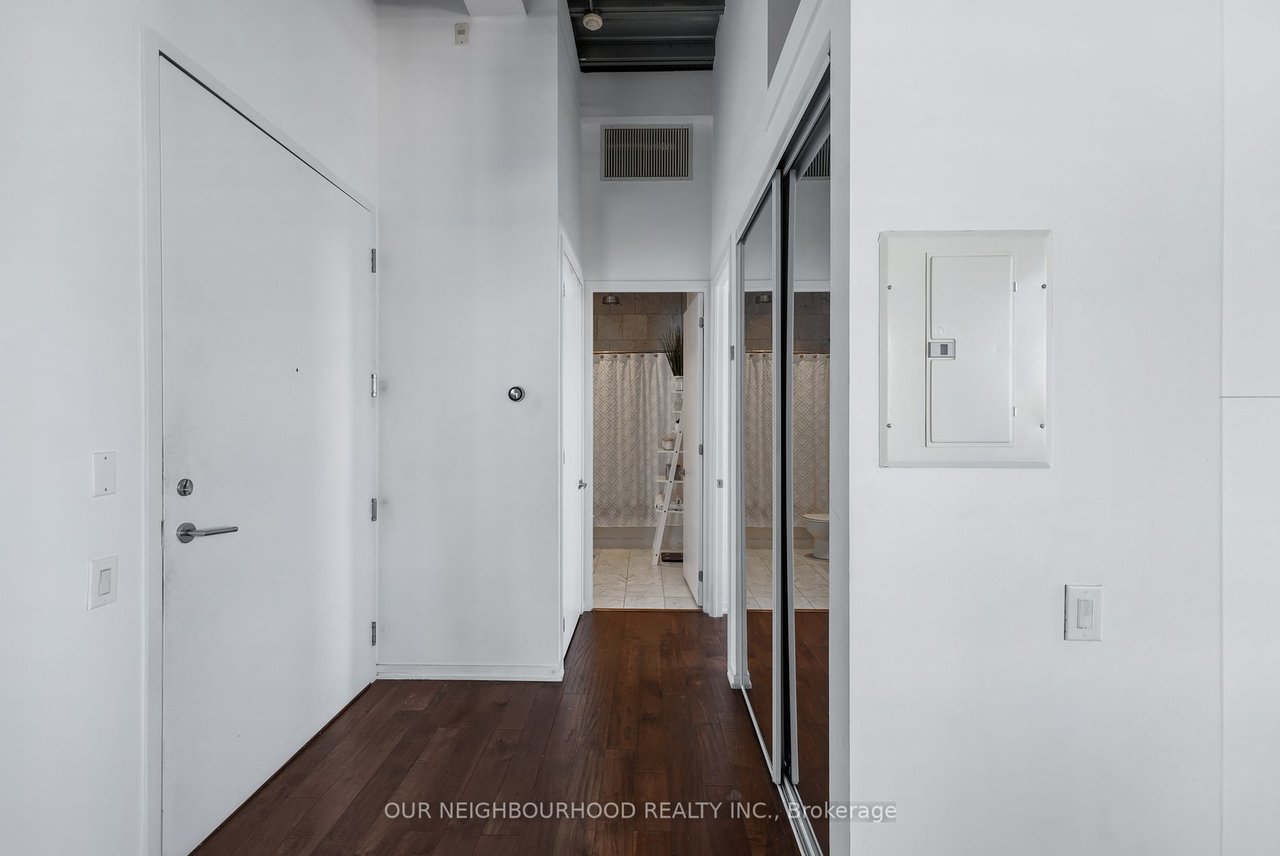 Regent Park Penthouse 