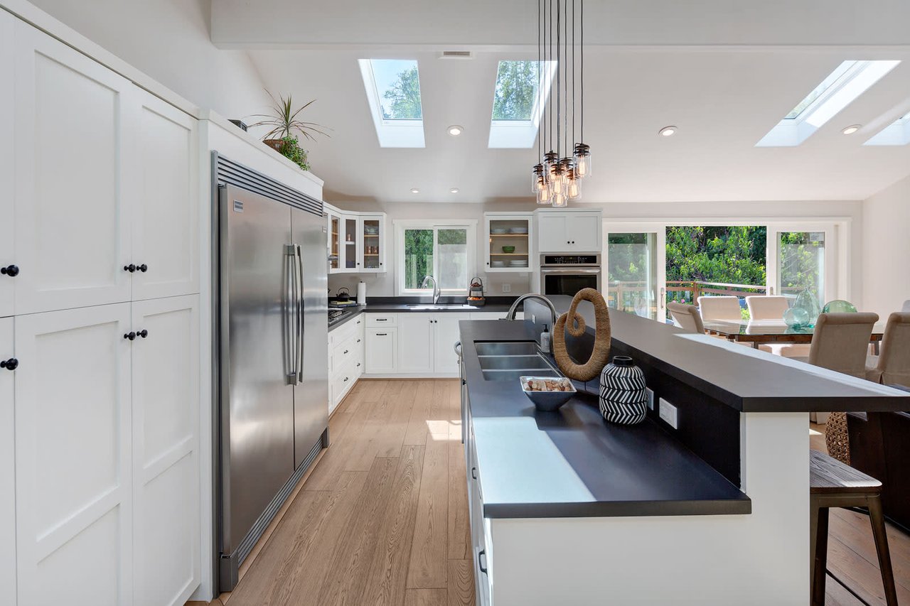 60 Oak Grove Avenue, Woodacre