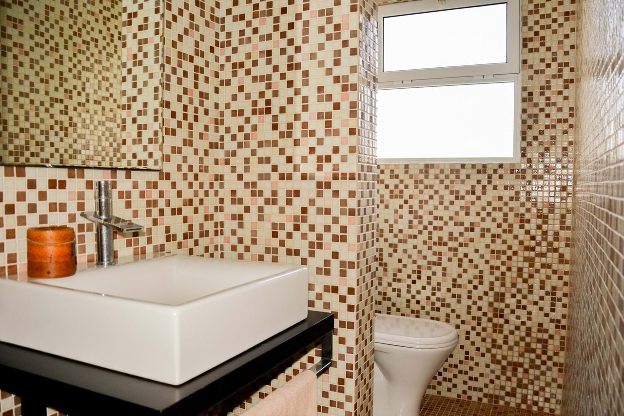 Luxury 4-Bedroom Villa with Indoor Pool – São Miguel, Azores