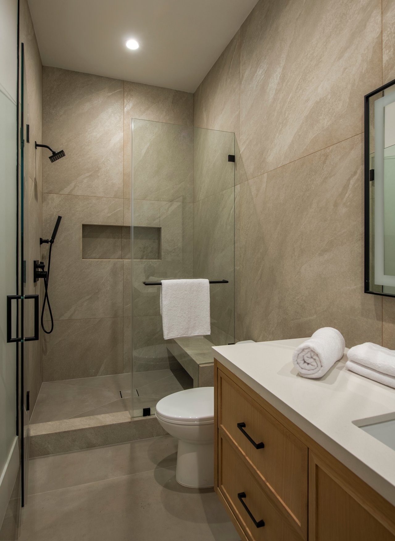 196 S Greenfield Ave, Westwood