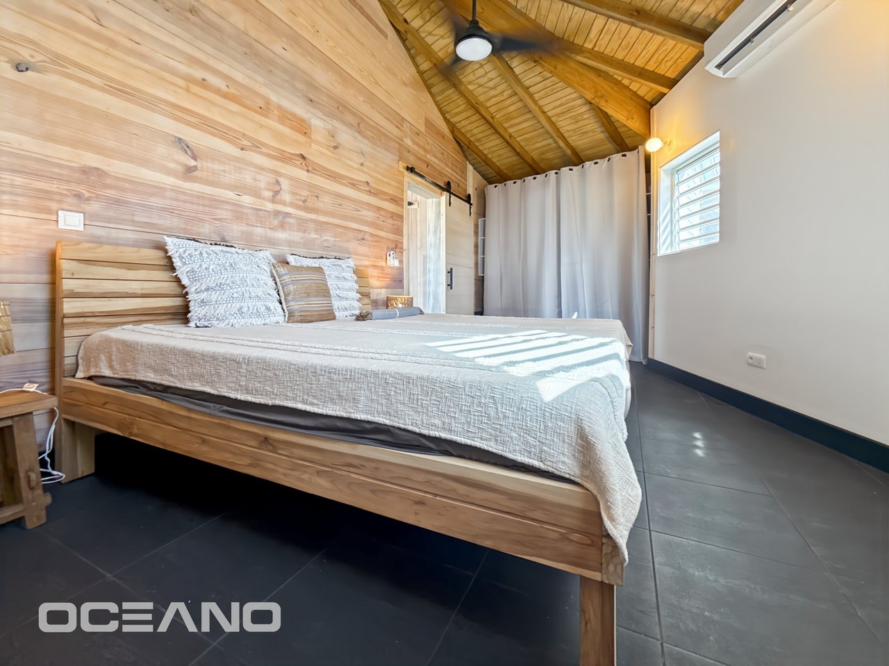 Newly Built House + Independent 1-Bedroom Apartment