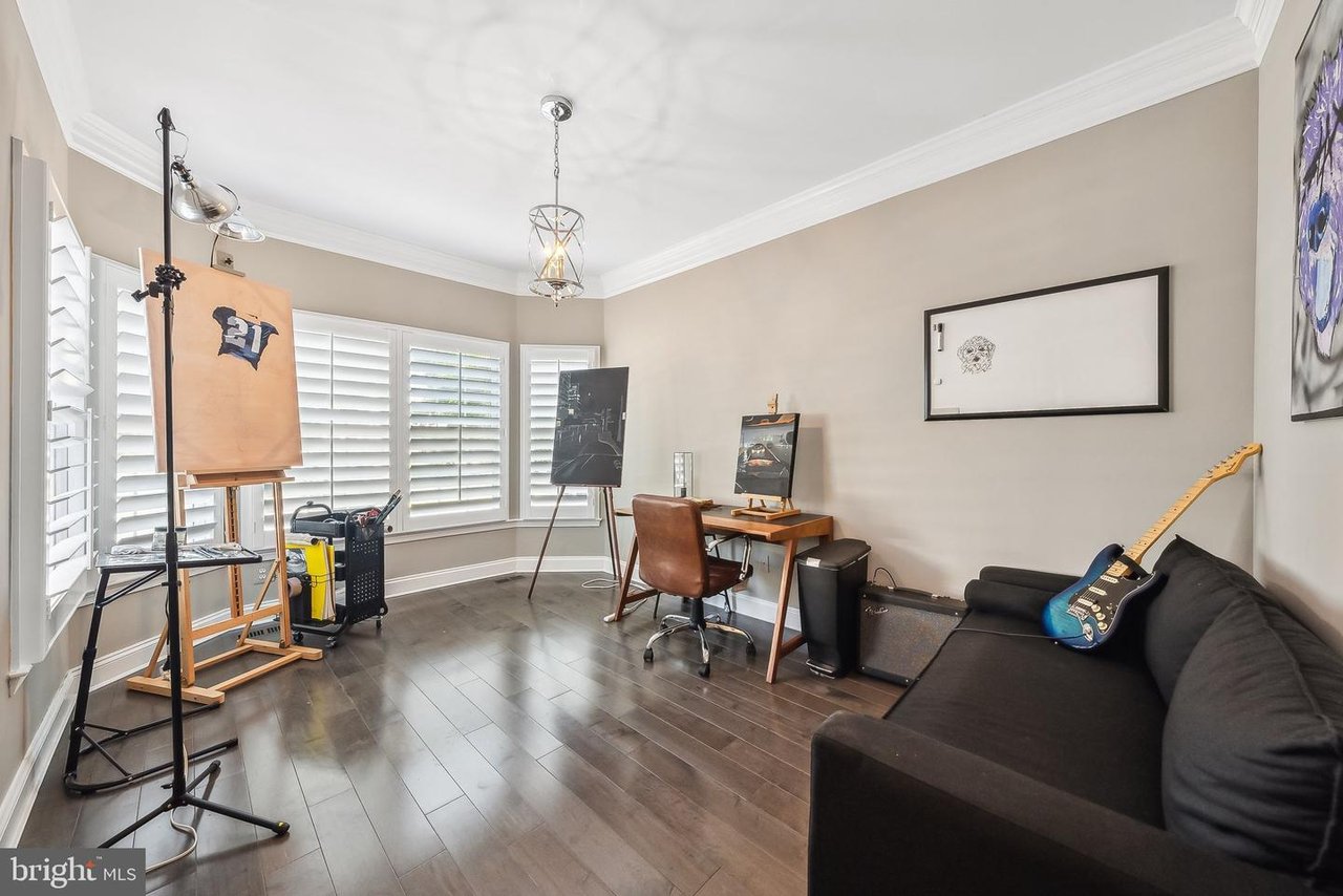 1239 Woodbrook Court