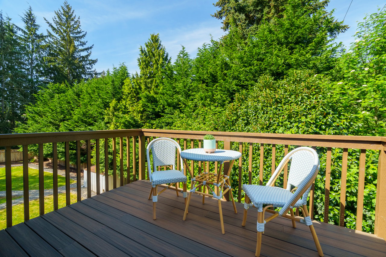 Expansive Lynnwood Living