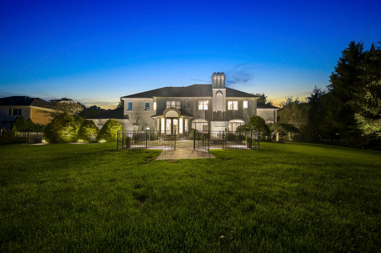 85 Sherwood Rd