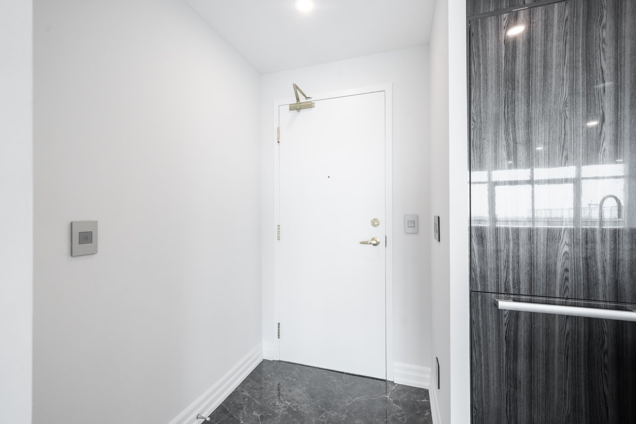 5508 Yonge St PH02
