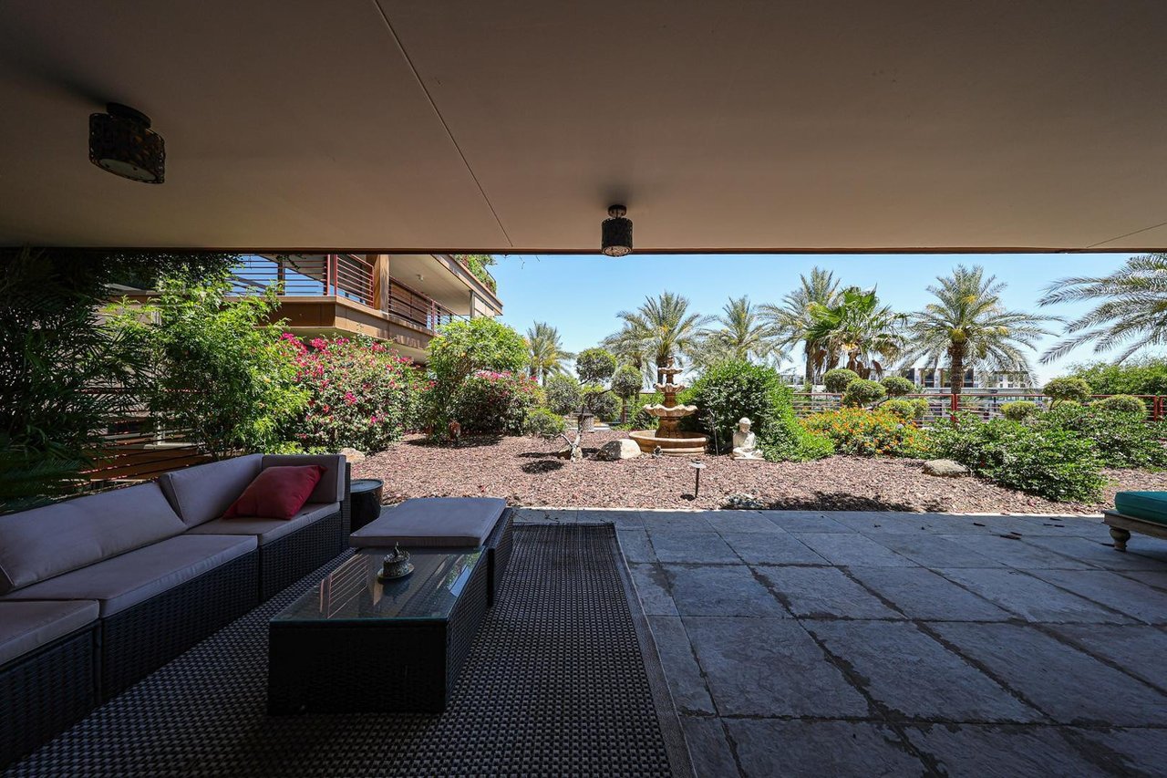 7157 E Rancho Vista Dr, #3006