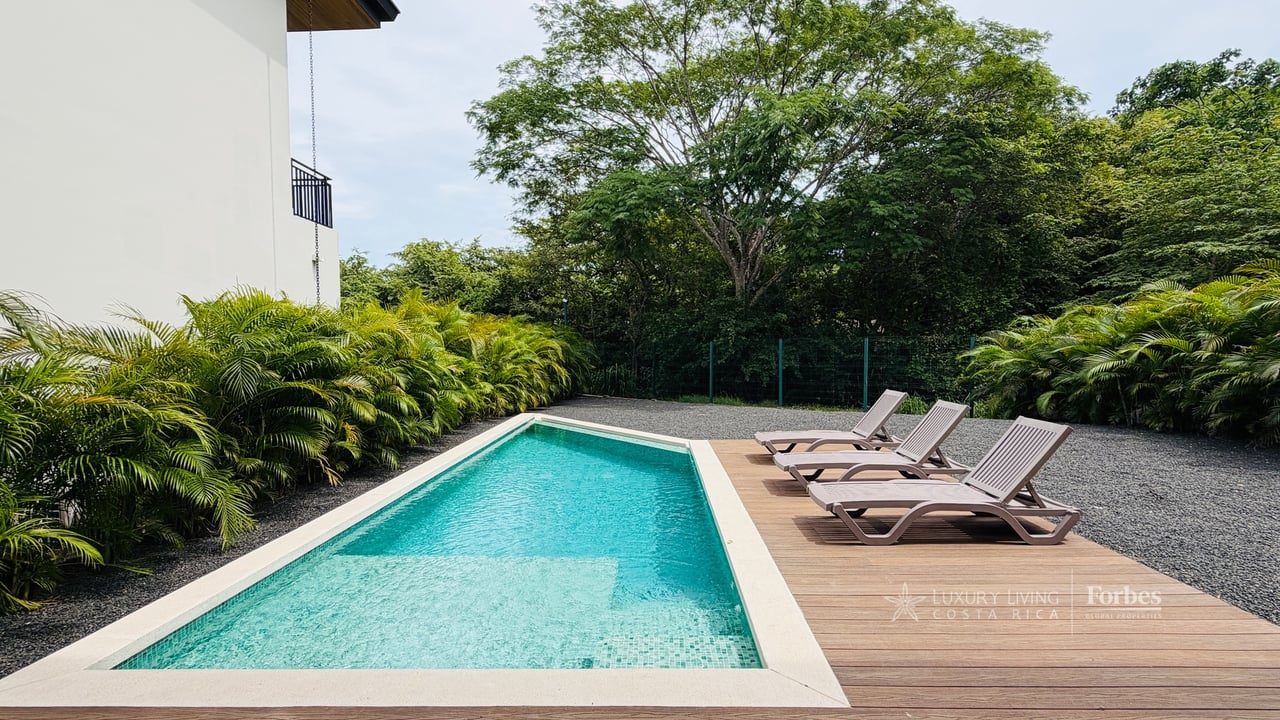 21479 - Luxury villa, 4 bedrooms, pool and excellent ROI for investors