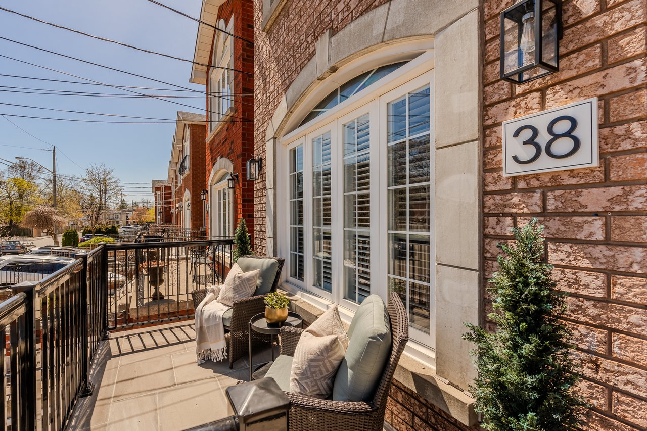 38 Burley Ave