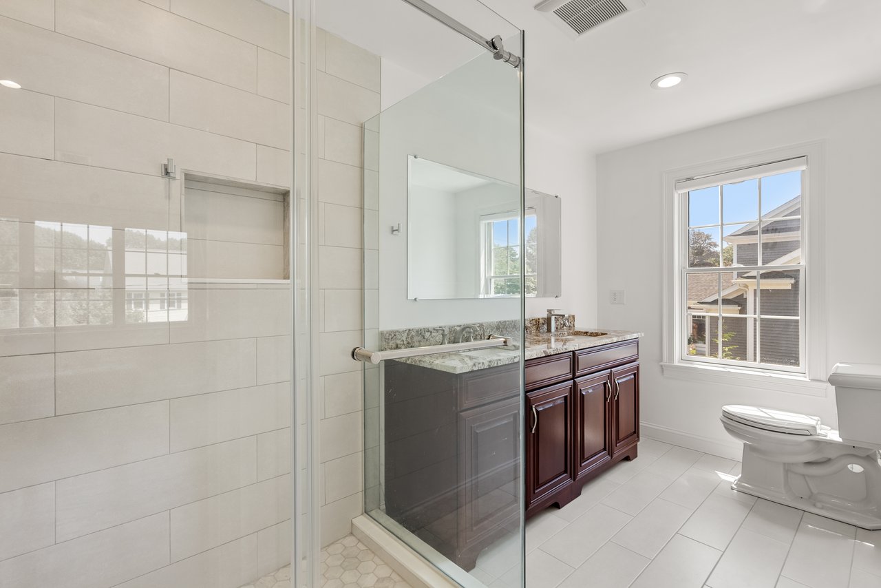 18 Patton Rd, Wellesley
