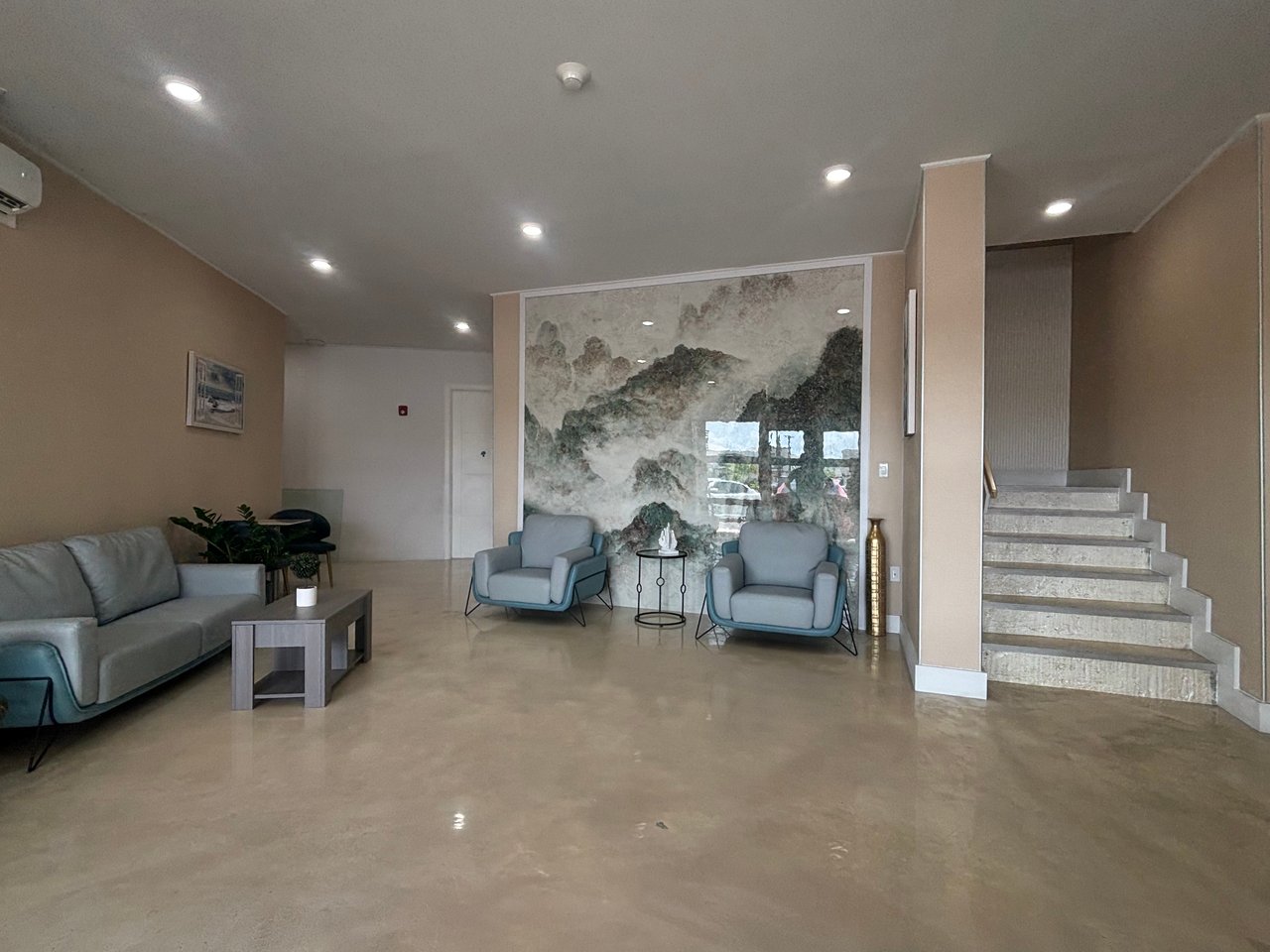 STUDIO ONE WEST | 1 BEDROOM