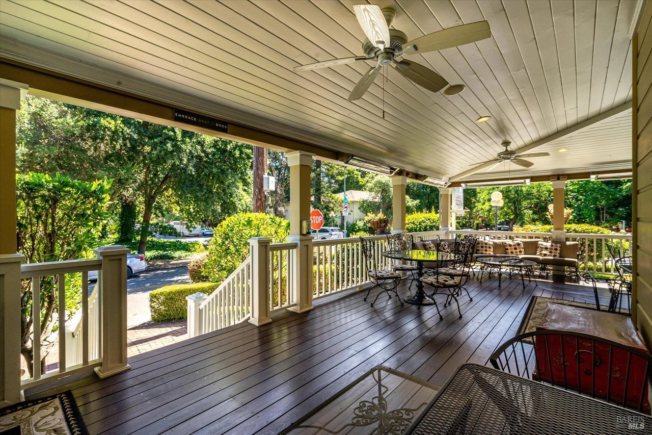 1139 Lincoln Ave, Calistoga