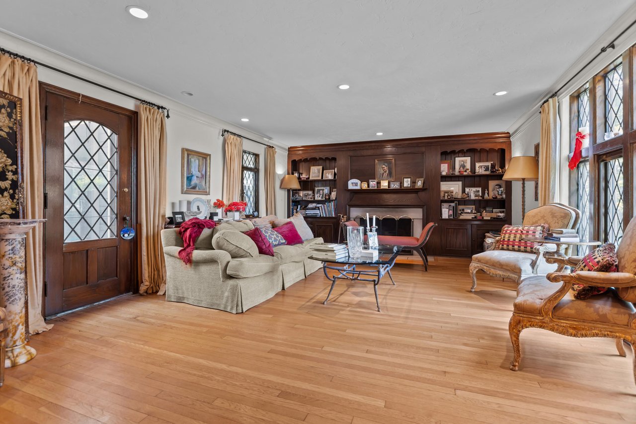 694 Valleyview Road
