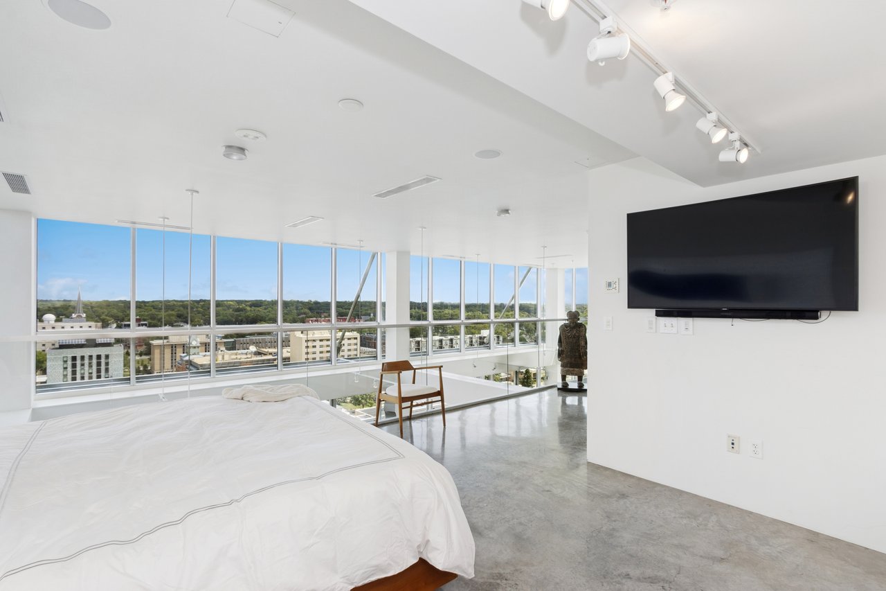 221 E College St Unit: Nos. 1301 +1302