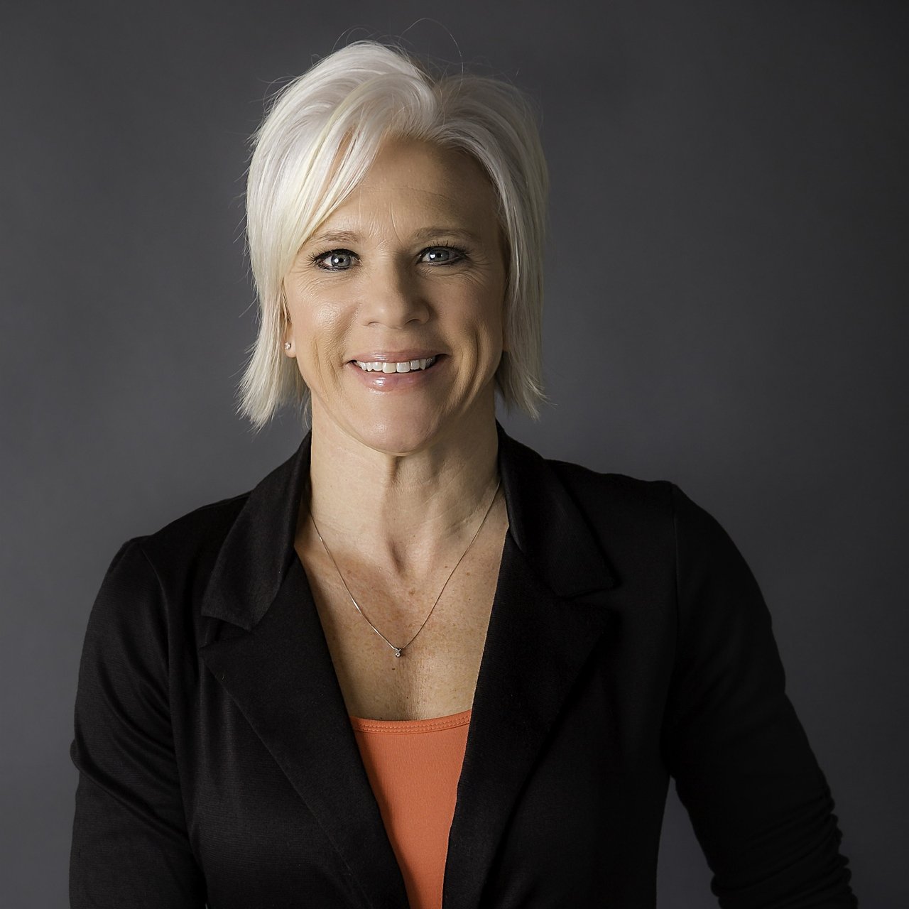 Kari Happold Cheyenne, WY Real Estate Agent Headshot