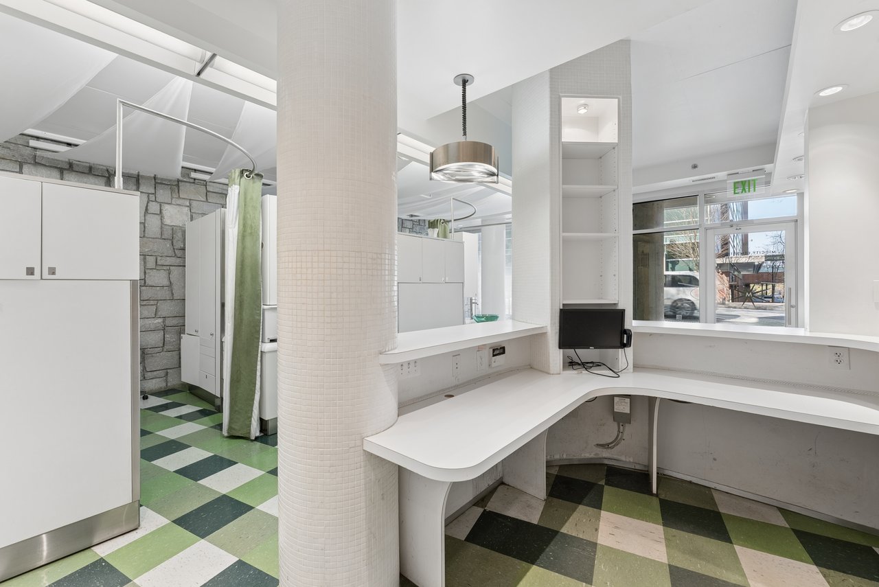 845 Spring Street NW Unit B