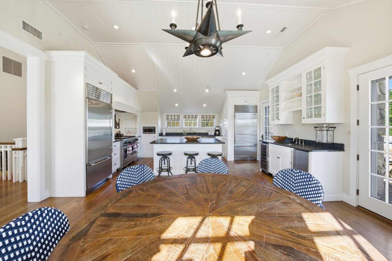 24 Katama Bay View Road 