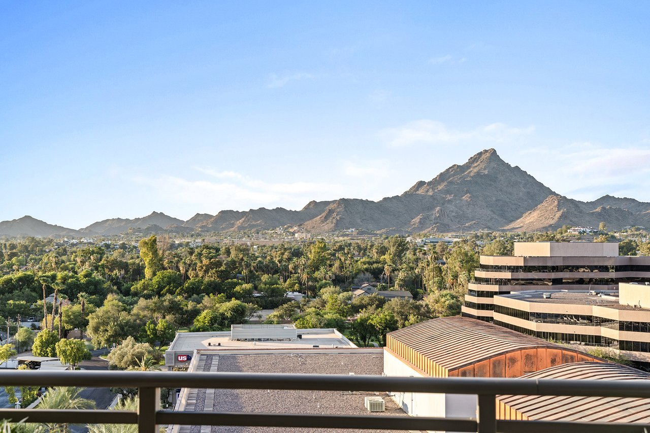 2211 E CAMELBACK Road 902