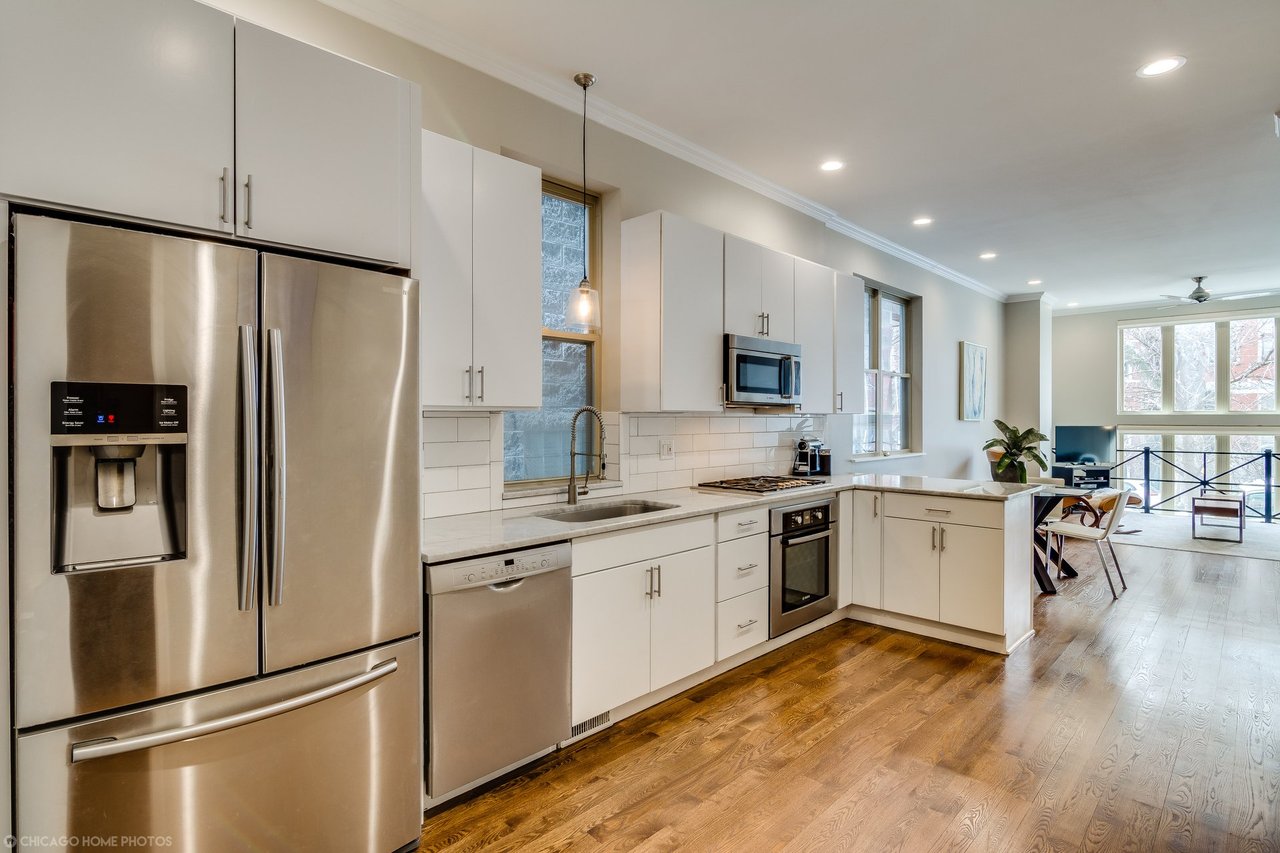 Just Listed – Wicker Park Duplex – 2136 W Crystal #1