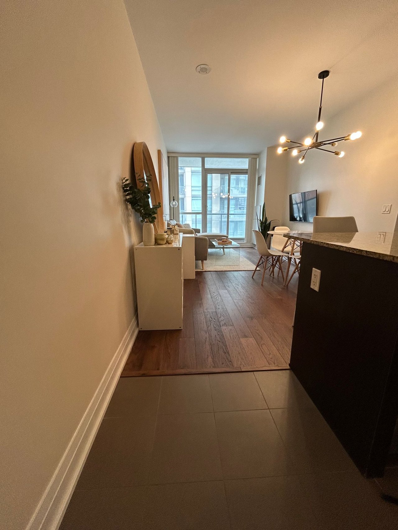 530 St Clair Ave W Unit: 1605