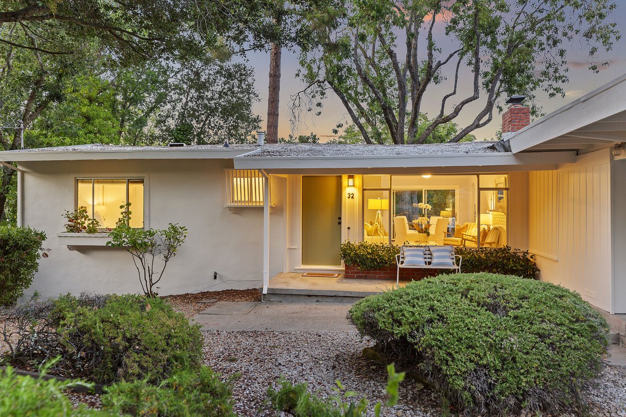 32 California Ave